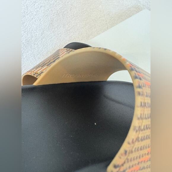 Burberry Women's Dive Slides Size 40 - Picture 5 of 9